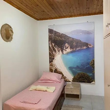 Дом отдыха Lena's Traditional *