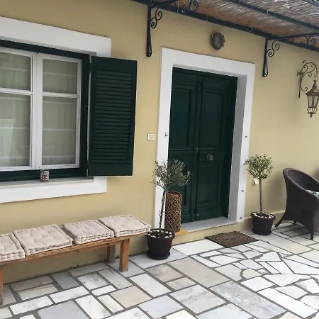 Lena's Traditional Айя-Евфимия