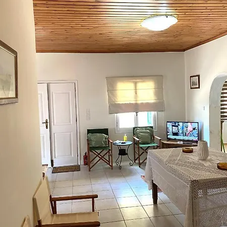 Lena's Traditional * Agia Efimia