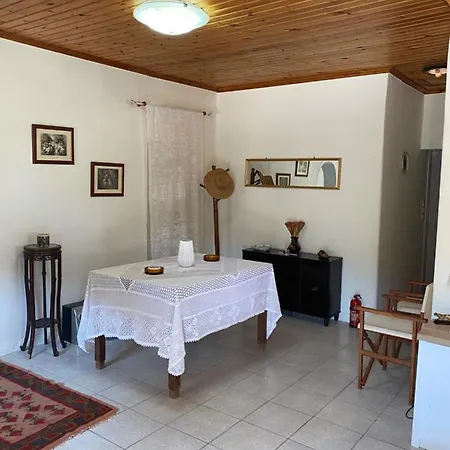 Casa de Férias Lena's Traditional *